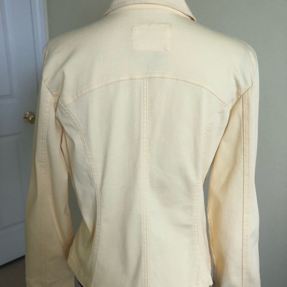 S O L D..!!
Live A Little Yellow Jacket l❤️ - Picture 3 of 4